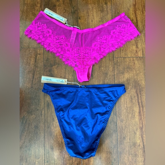 SKIMS panty bundle size small (Neptune Blue and Fuchsia) - Picture 2 of 4